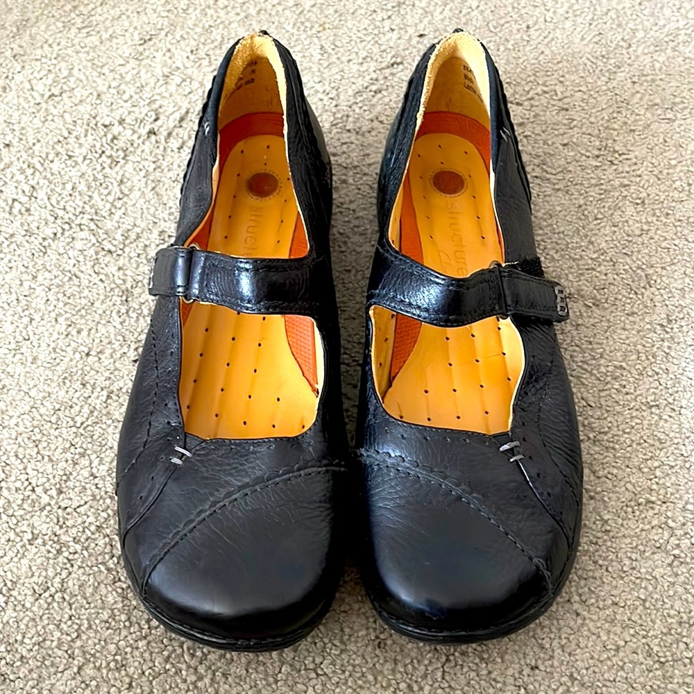 Brand new Clark’s slip on shoes size 9